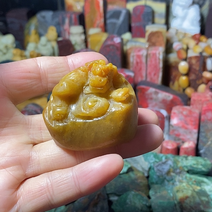 昌化鸡血石田黄石