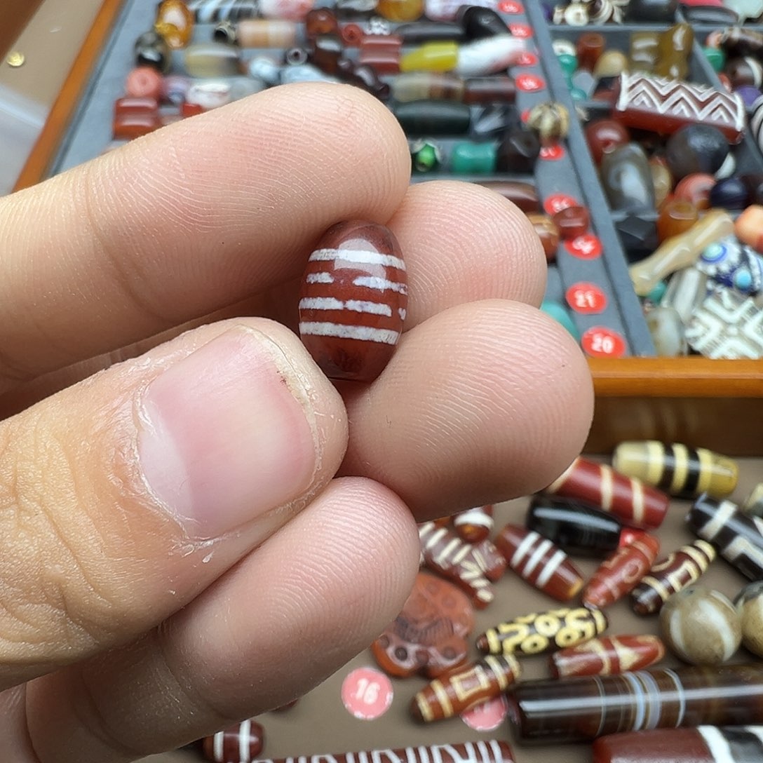 ****妍玛瑙/玉髓未镶嵌珠宝半成品