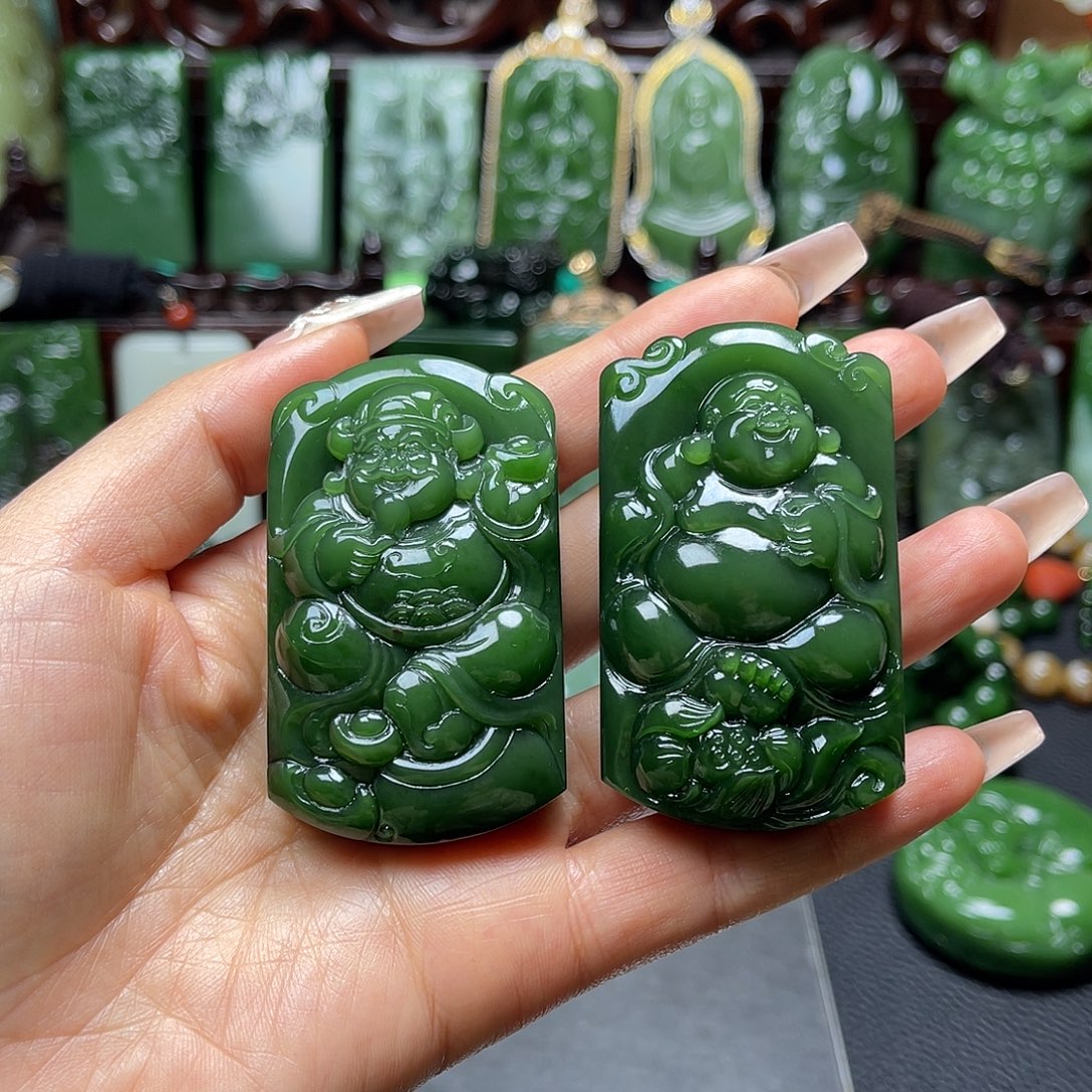 紫***色和田玉未镶嵌颈饰