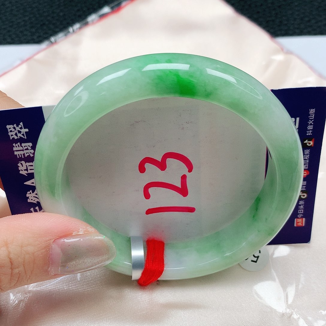翡翠手镯未镶嵌56圈缅甸天然a货