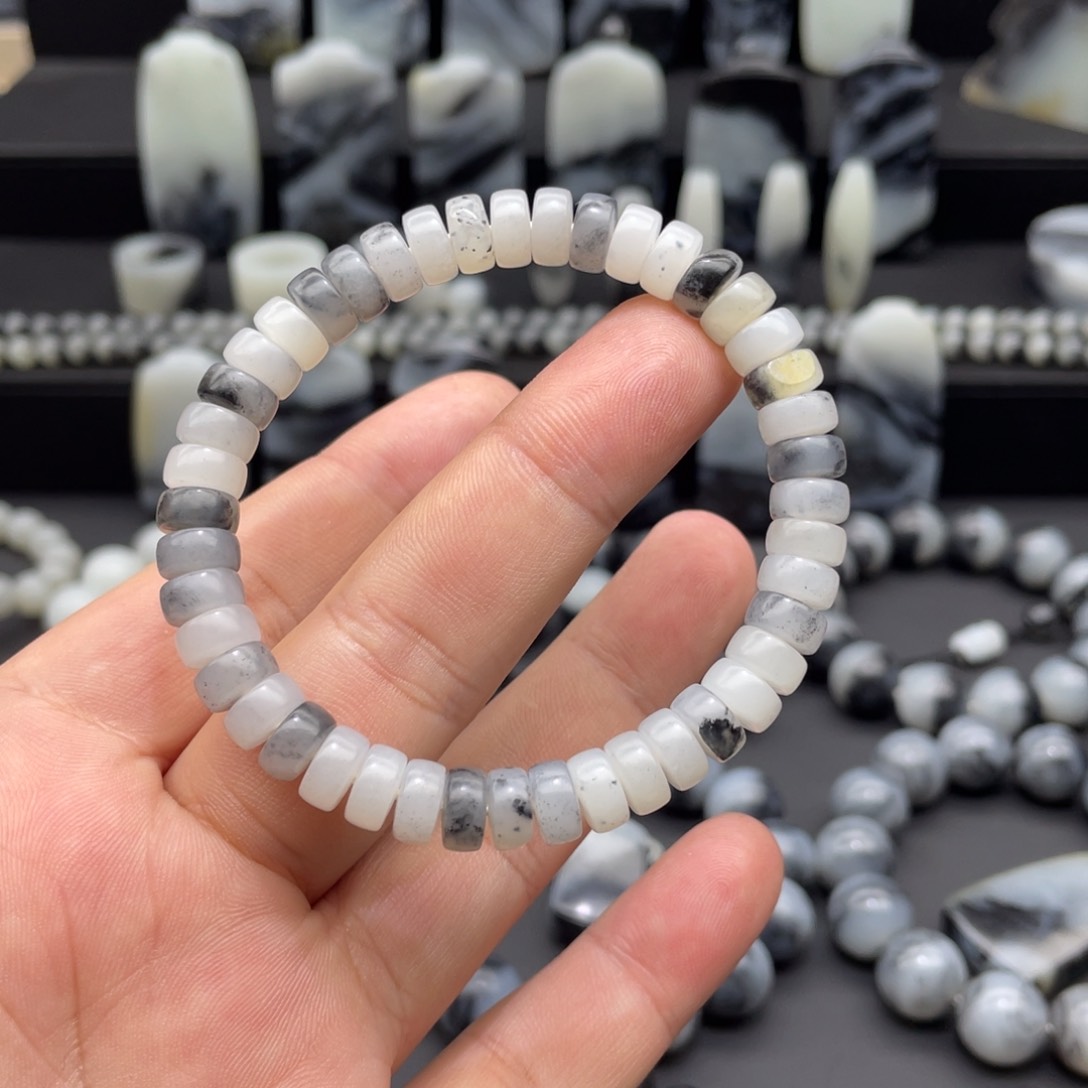 和田玉手串未镶嵌