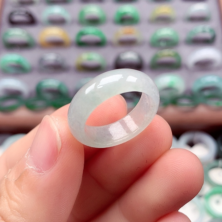 翡翠未镶嵌戒指16号