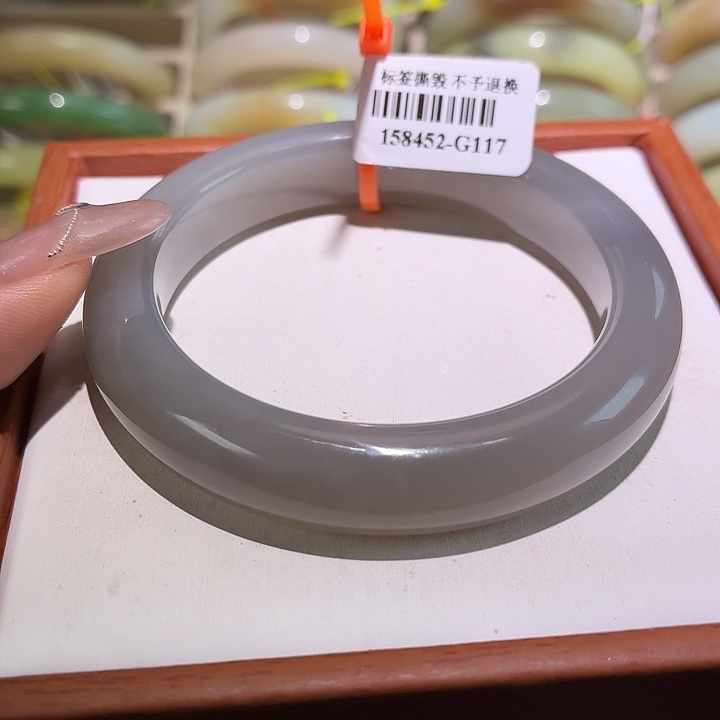 和田玉未镶嵌手镯55+