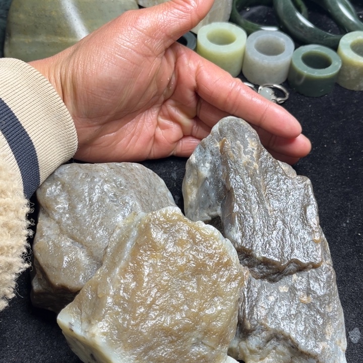 和田玉（糖玉）未镶嵌珠宝半成品