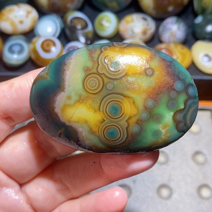 未镶嵌玛瑙/玉髓珠宝半成品36