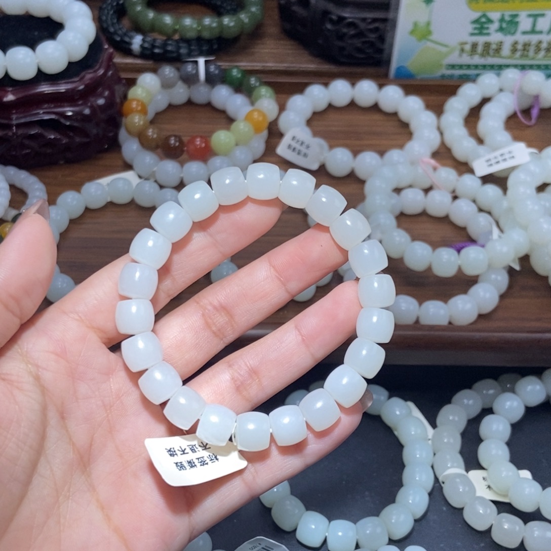 手串未镶嵌和田玉卡10直切微瑕