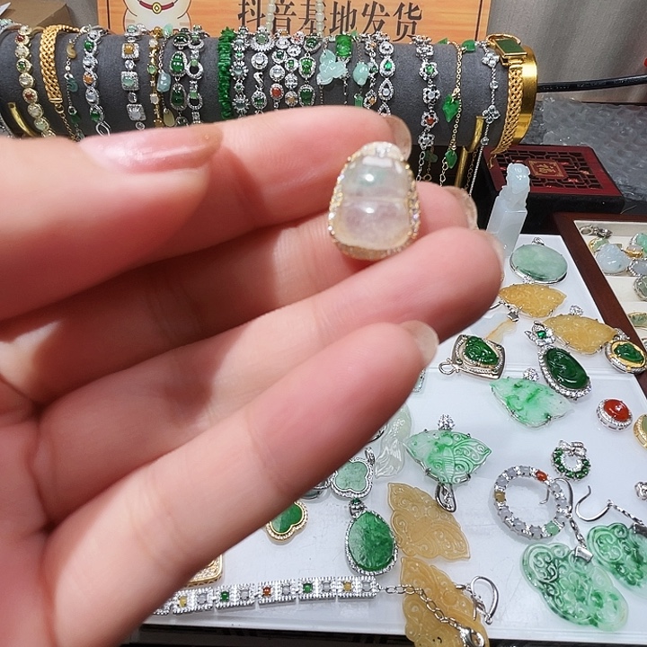 翡翠银S925镶嵌颈饰