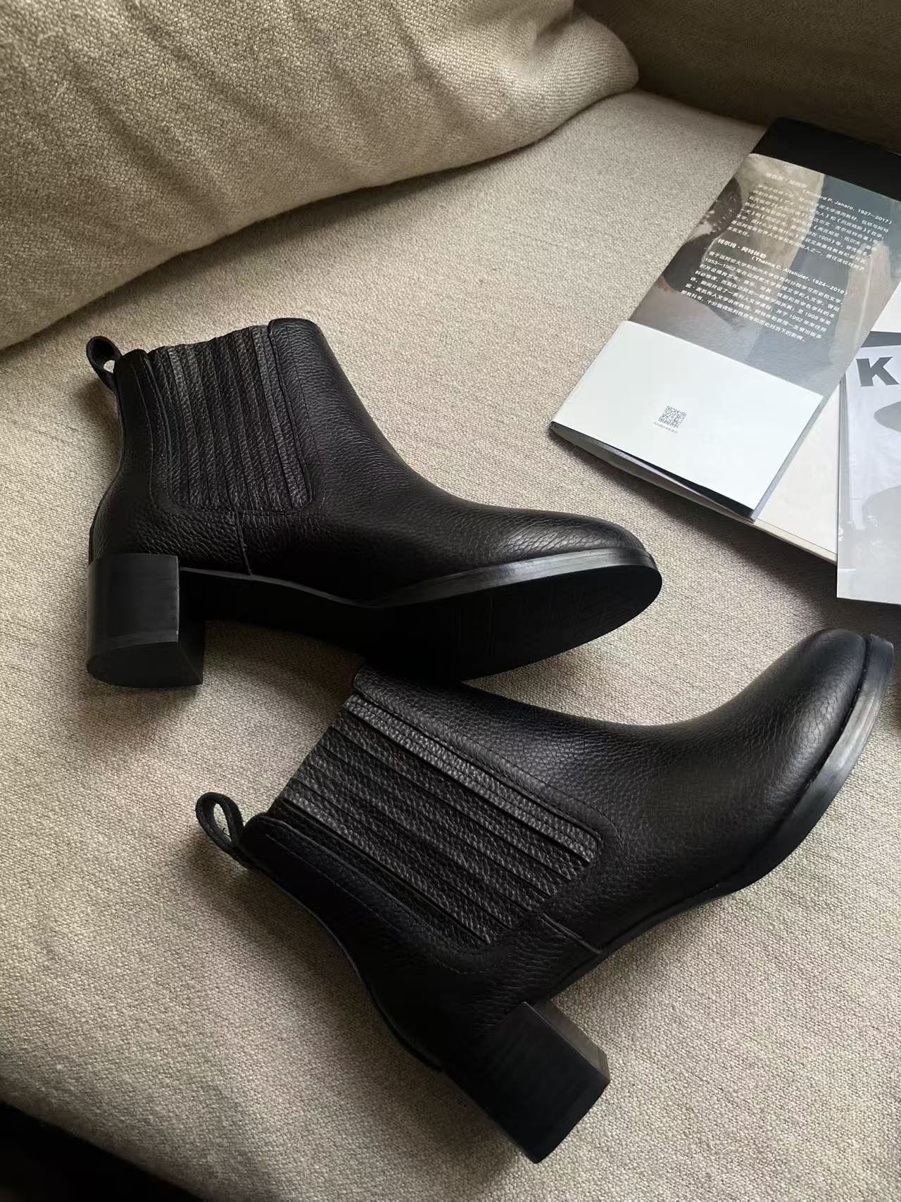 【阿黛】不累脚的牛皮松紧靴口粗跟鞋