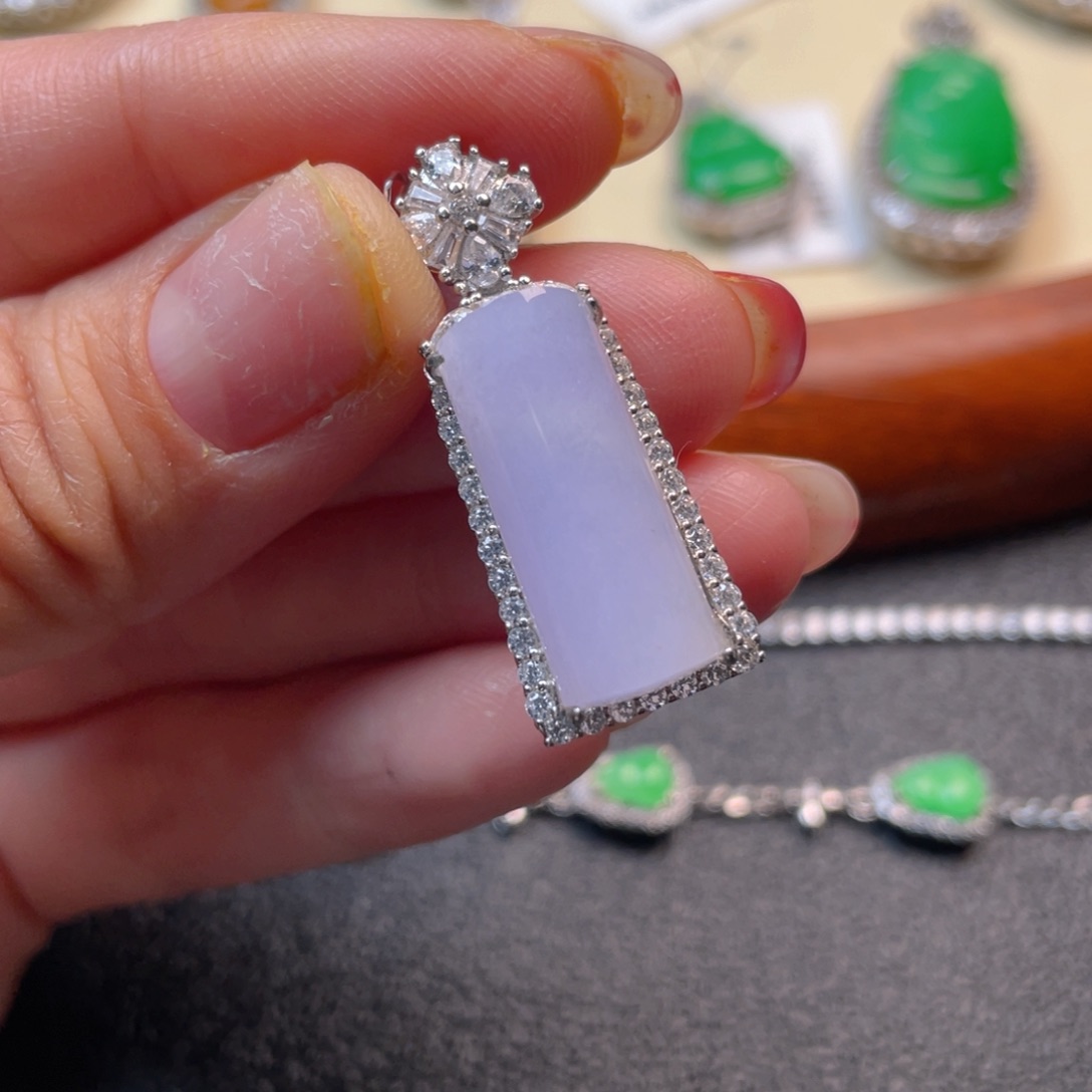 翡翠吊坠(不含链)银S925镶嵌