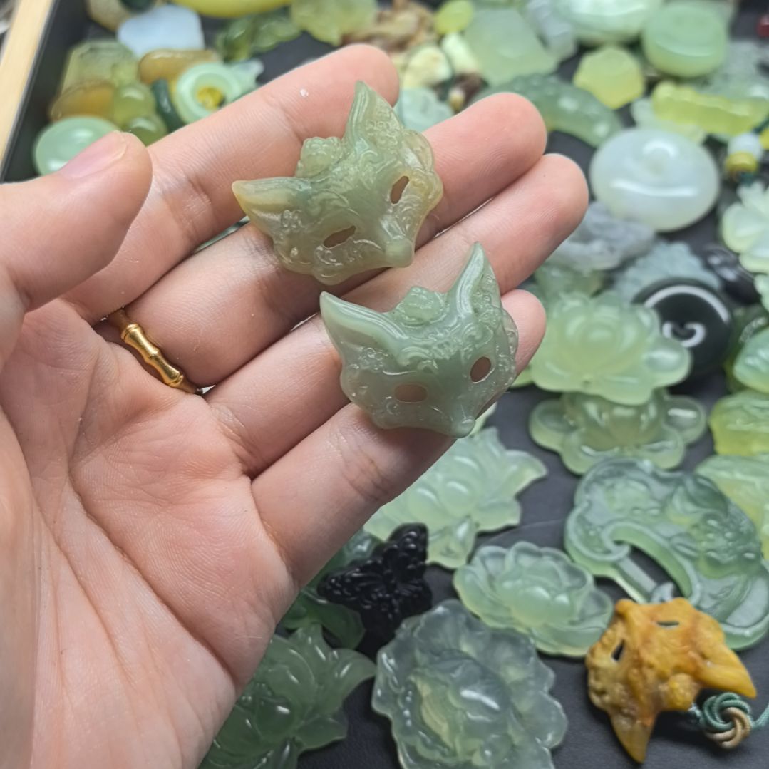 蛇纹石玉未镶嵌吊坠(赠链)