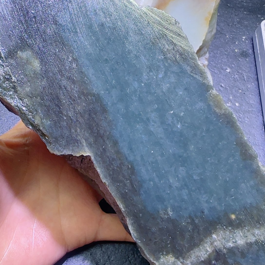 和田玉未镶嵌珠宝半成品