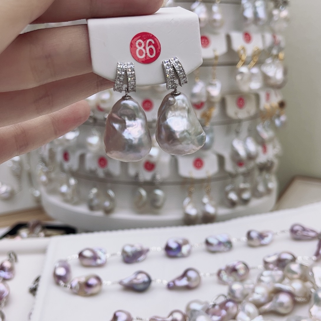 淡水珍珠银S925镶嵌颈饰恬*?