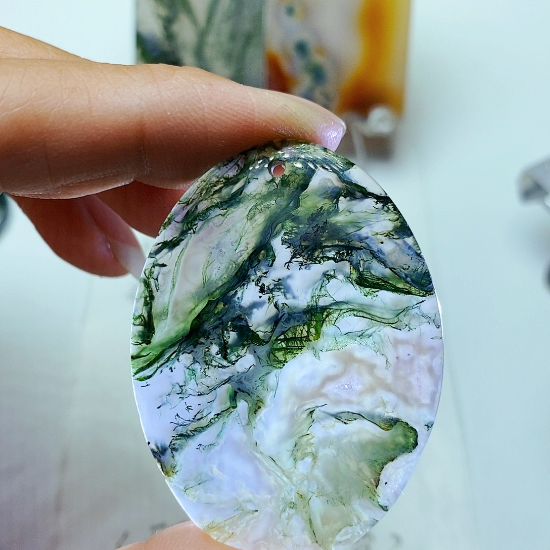 玛瑙/玉髓颈饰未镶嵌道**月