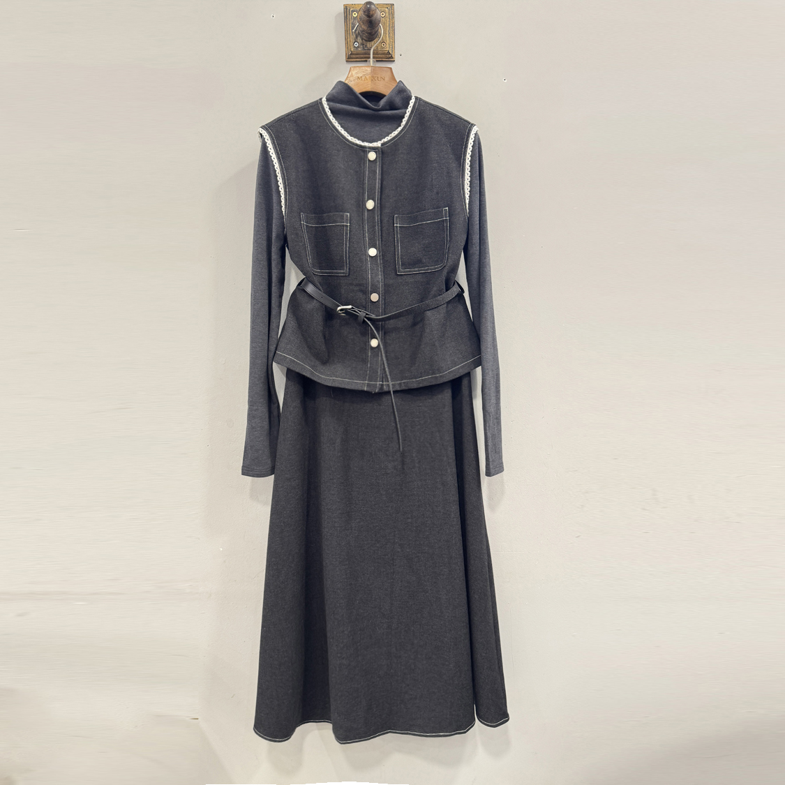 TZQYS02A麦寻2025秋冬新款套装连衣裙女气质百搭显瘦减龄复古风格