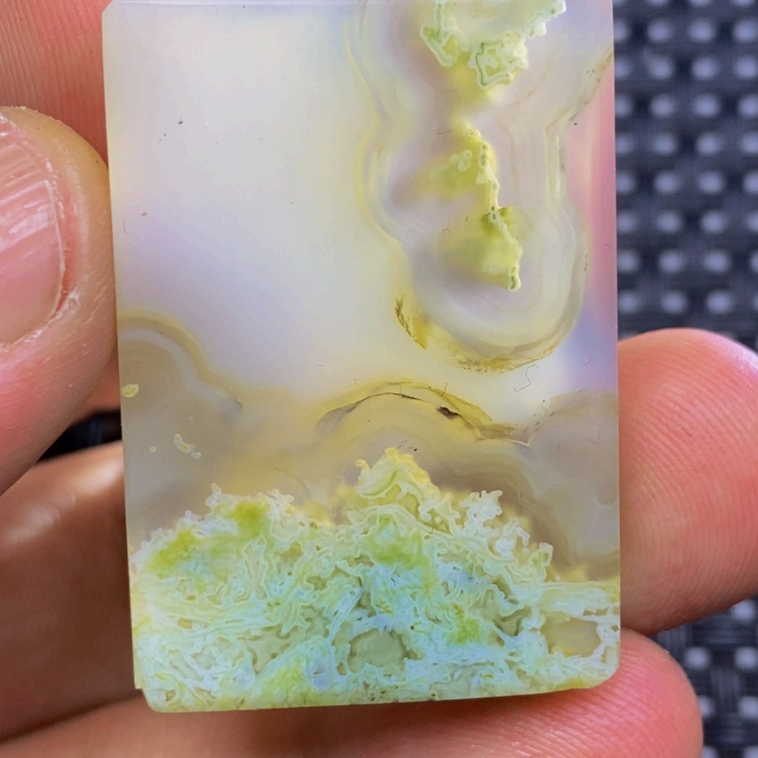 玛瑙/玉髓颈饰未镶嵌宝*