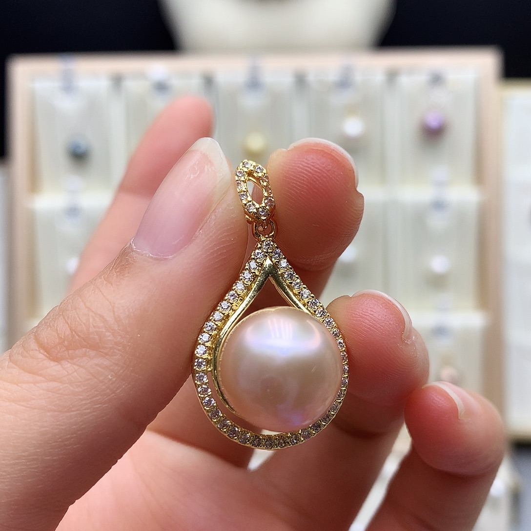 淡水珍珠颈饰合金