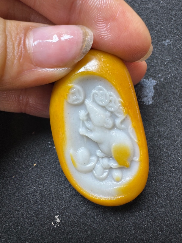 和田玉高货鼠你有钱吊坠