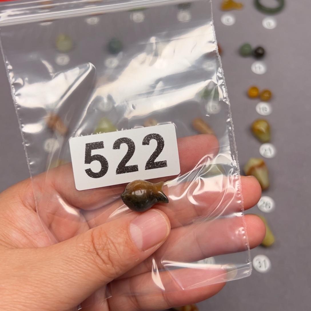 未镶嵌蛇纹石玉颈饰鸿***3微瑕不退不换