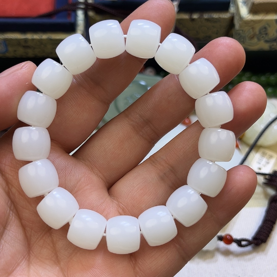 和田玉手链未镶嵌