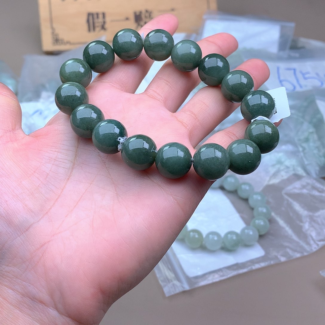 未镶嵌手串定制翡翠