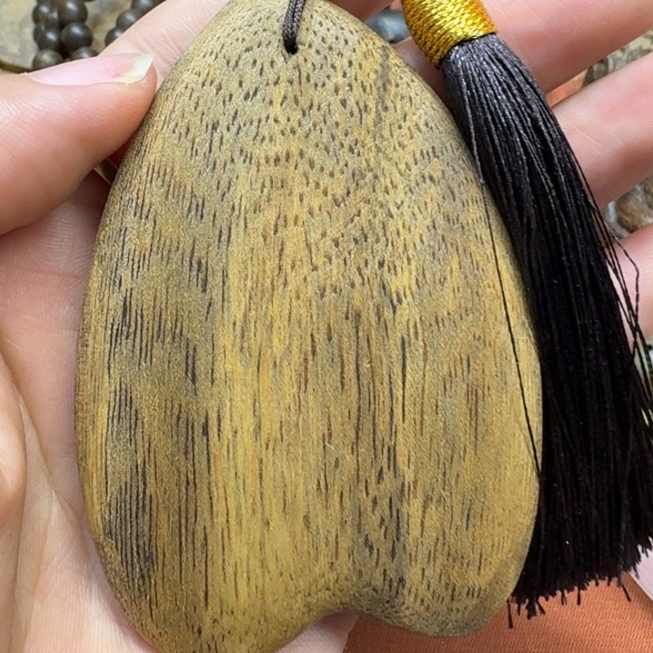 大叶紫檀（黑酸枝木类）