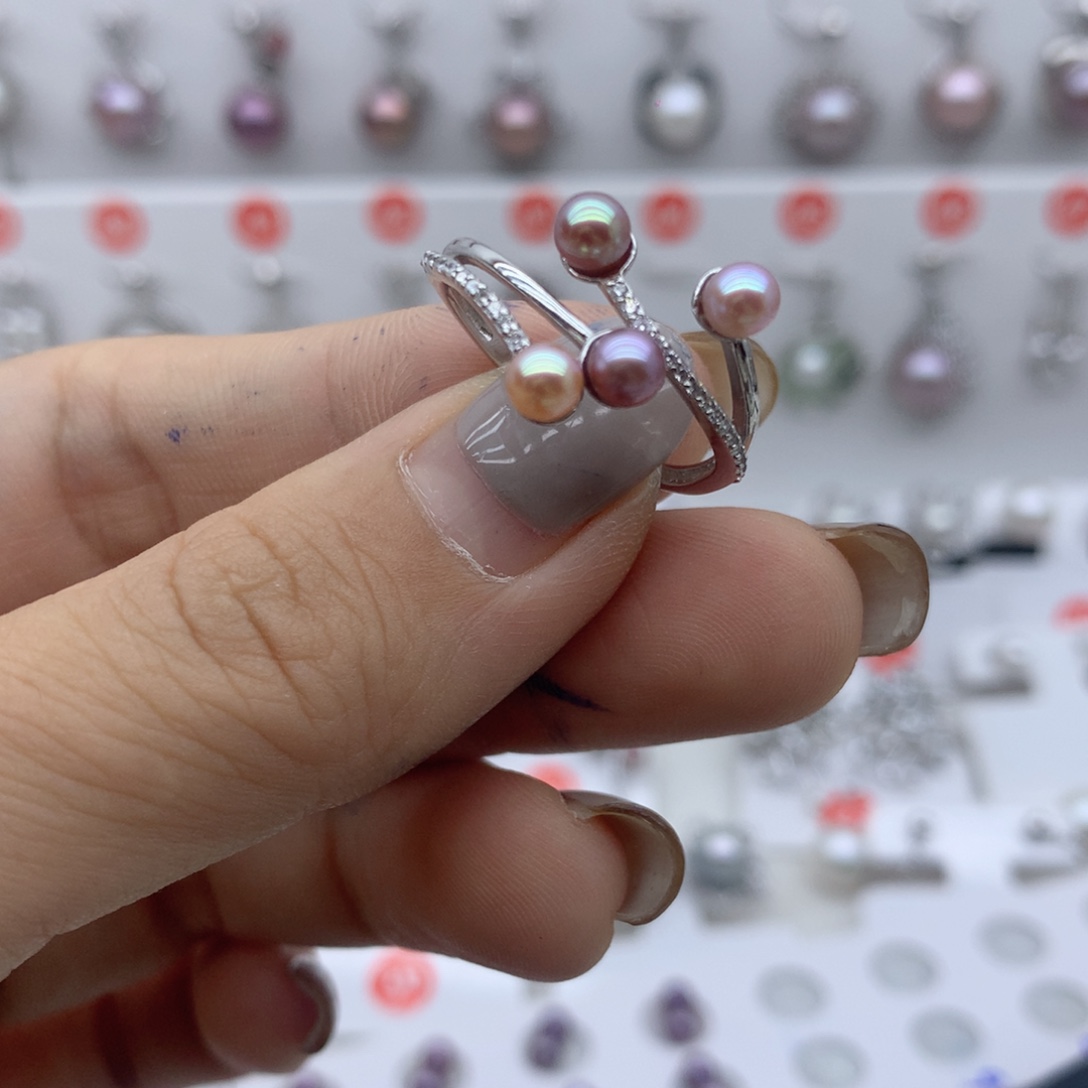 张***姐银S925镶嵌戒指淡水珍珠