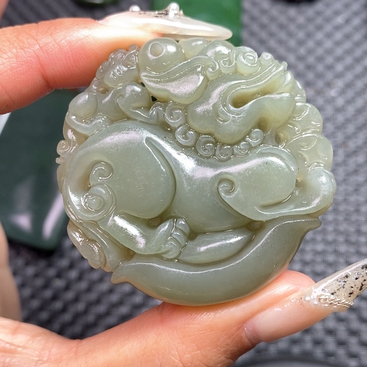 和田玉颈饰未镶嵌