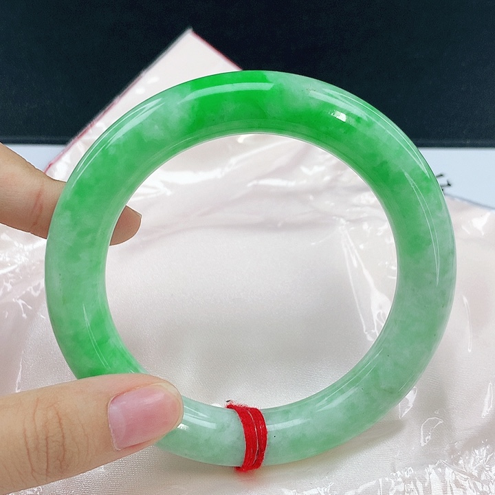 翡翠未镶嵌手镯圈62.6，11024