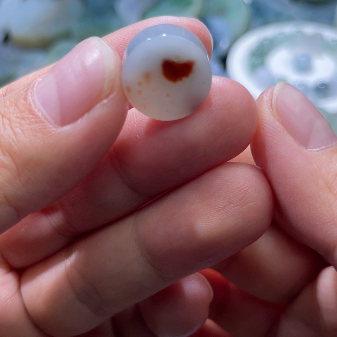 定制翡翠未镶嵌天然翡翠洒金红无事牌