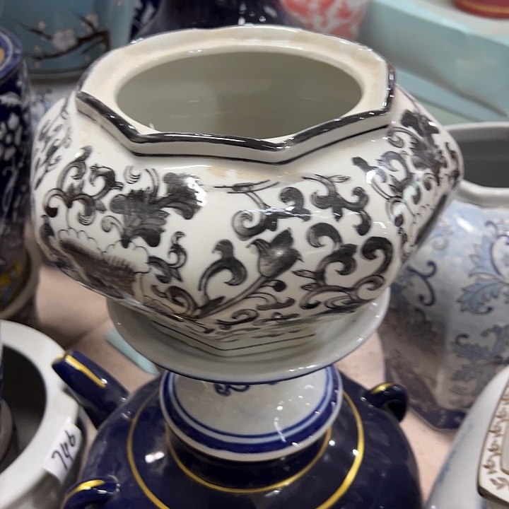 瓷片瑕。。。。。。。。。。。。。。。