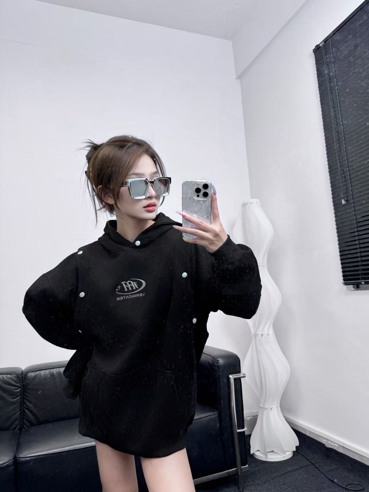 【M23222】原创重工宽松纽扣情侣款卫衣