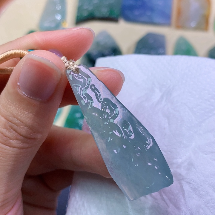 翡翠未镶嵌吊坠(不含链) 5638