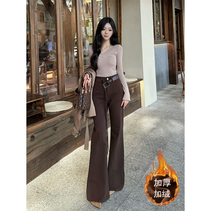 美拉德棕色中高腰微喇牛仔裤女秋季美式修身显瘦直筒喇叭马蹄裤潮