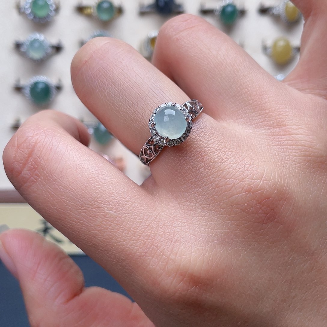 翡翠戒指未镶嵌戒指