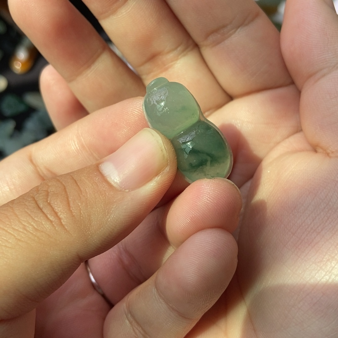 定制翡翠未镶嵌葫芦