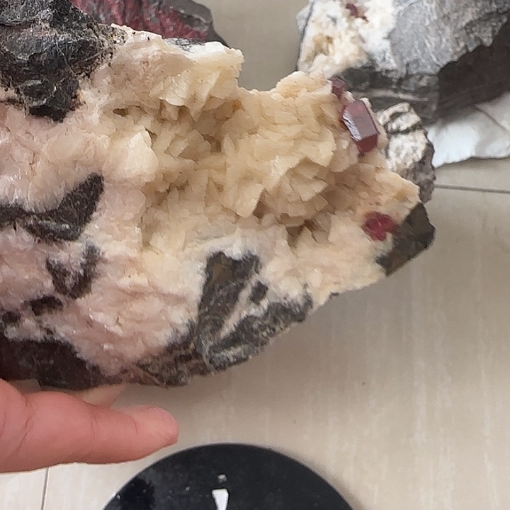 浪***子天然辰砂天然朱砂原石毛料