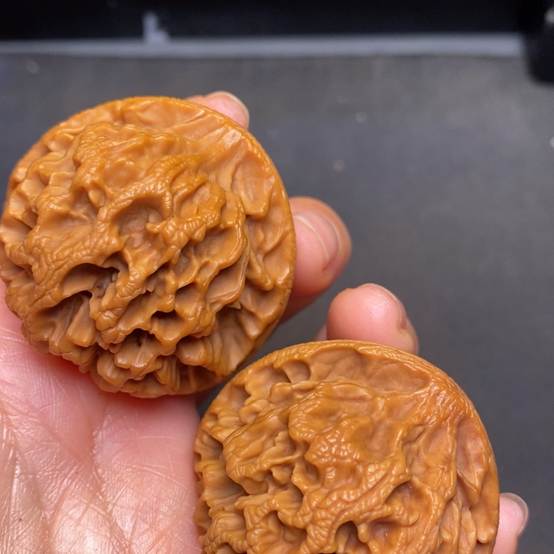 文玩核桃把件秦岭核桃