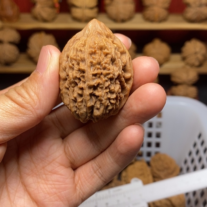 问***林文玩核桃把件尺寸