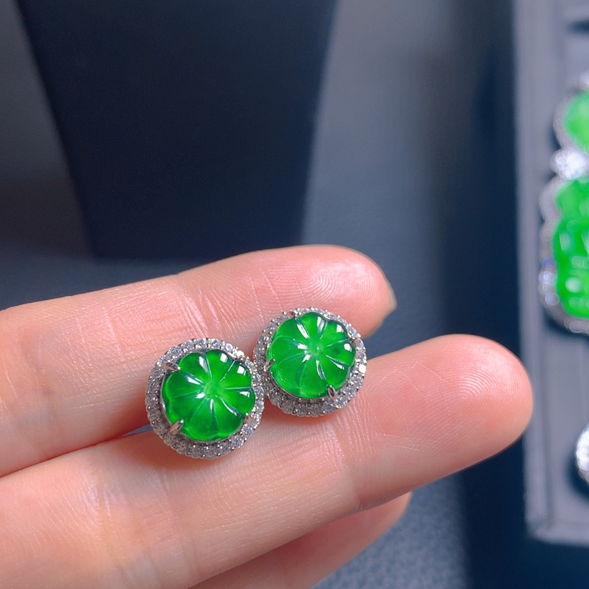 【闪购商品】翡翠耳饰银S925镶嵌大*耳钉