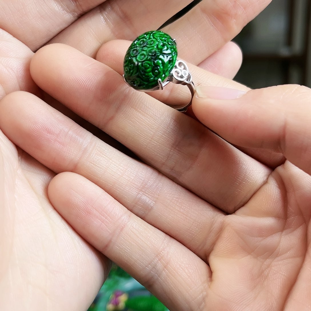 翡翠戒指银S925镶嵌戒指