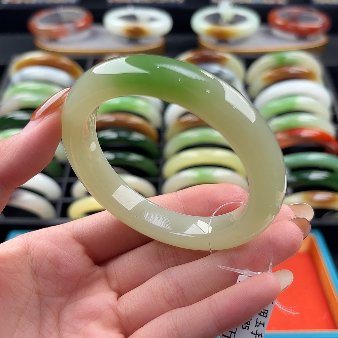 和田玉未镶嵌手镯58.5