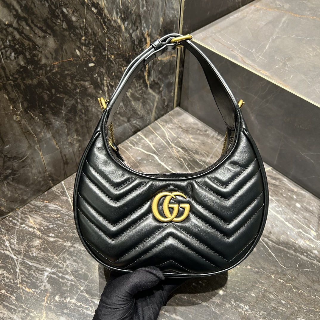 95新 GUCCI/古驰 Gucci marmont 半月造型mini手袋/98新/NB8688