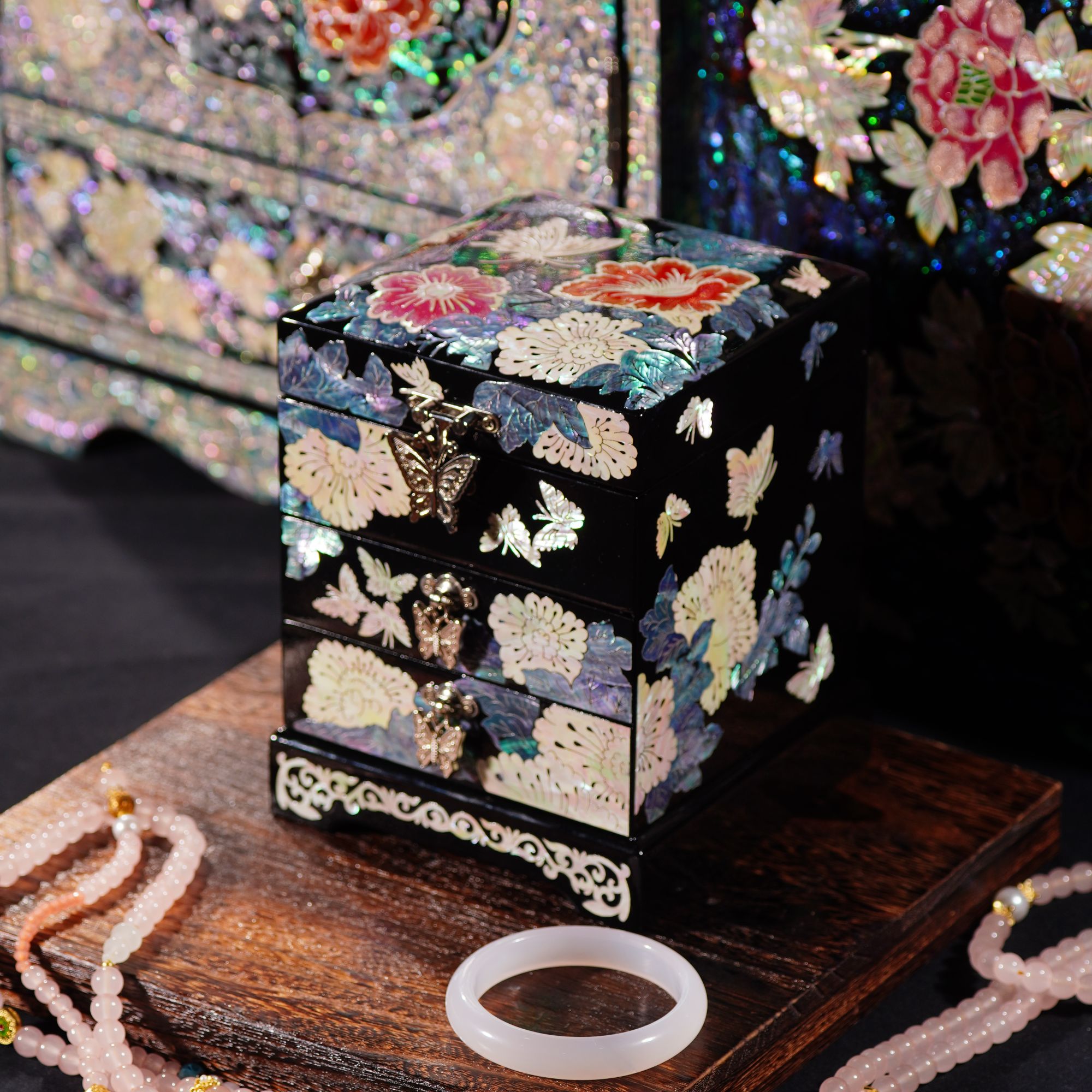 黑色多层螺钿漆器首饰盒高档实木结婚礼物送新人新婚陪嫁礼品收纳