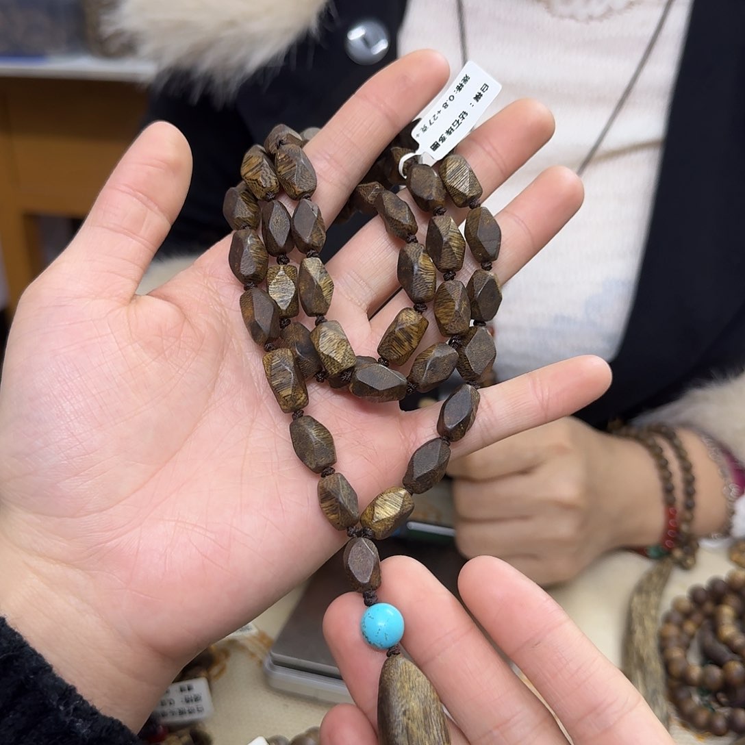 沉香木手串白棋 99 沉钻石珠多圈 27 克多样性发一