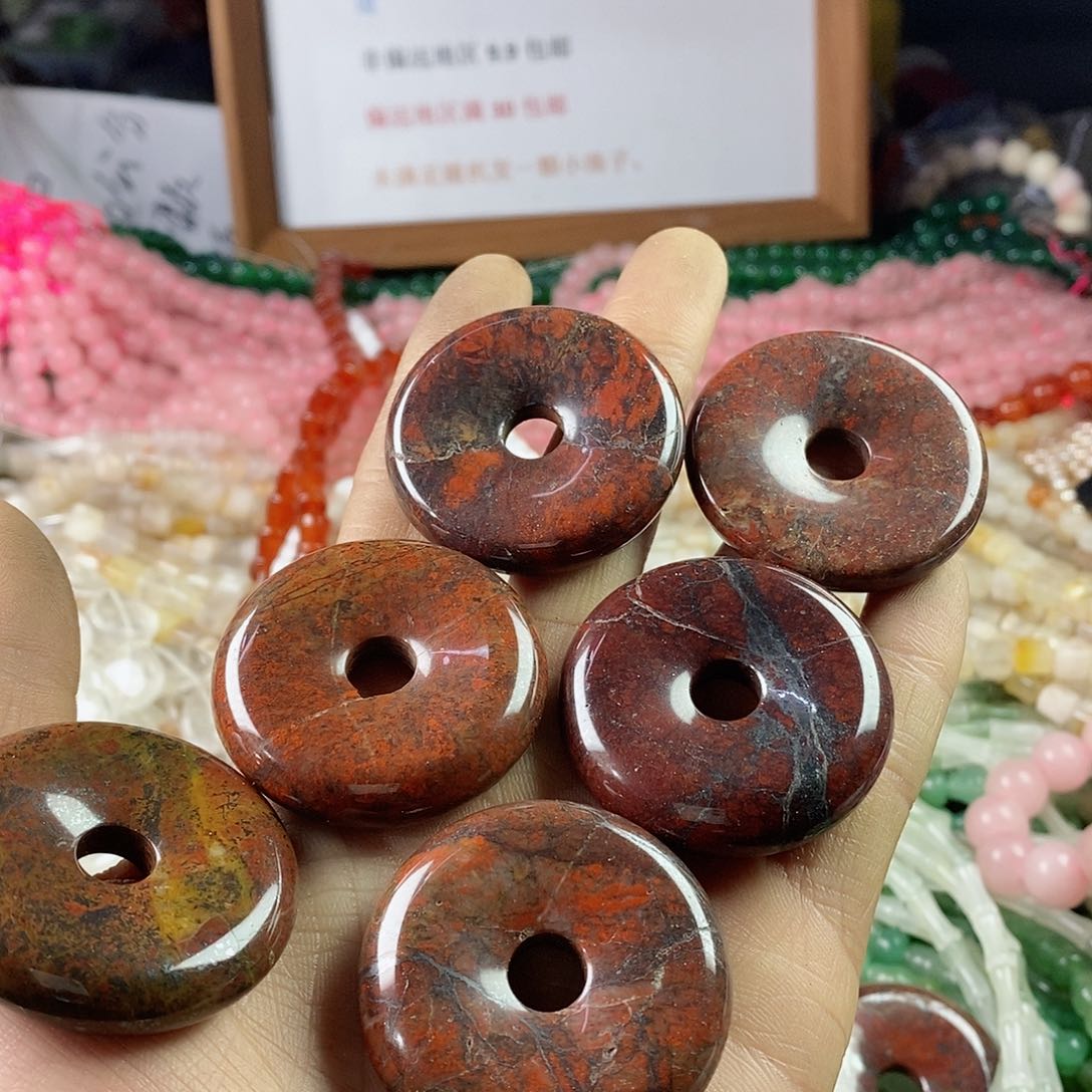 玛瑙/玉髓珠宝半成品合金一个卡40天然红伊丁平安扣A188