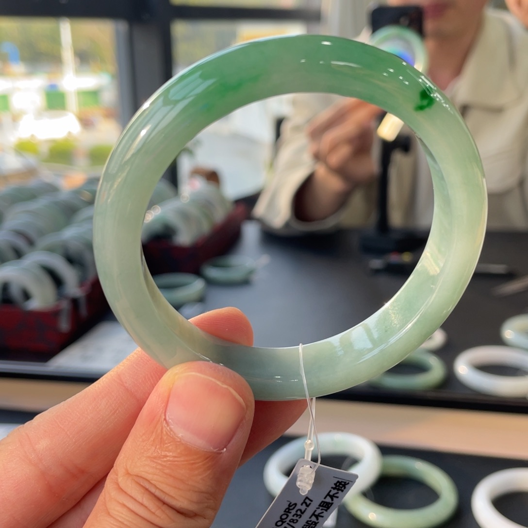 翡翠未镶嵌手镯6号链接58