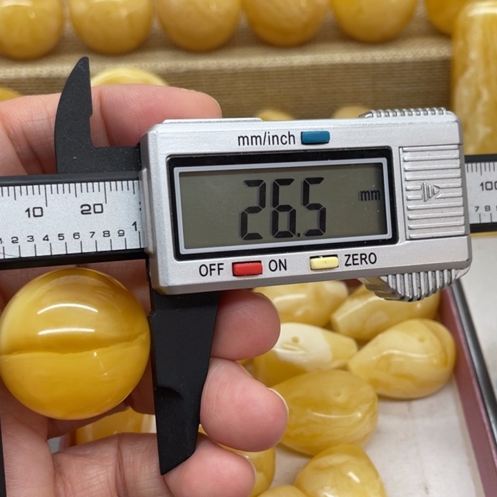 琥珀裸石未镶嵌蜜蜡