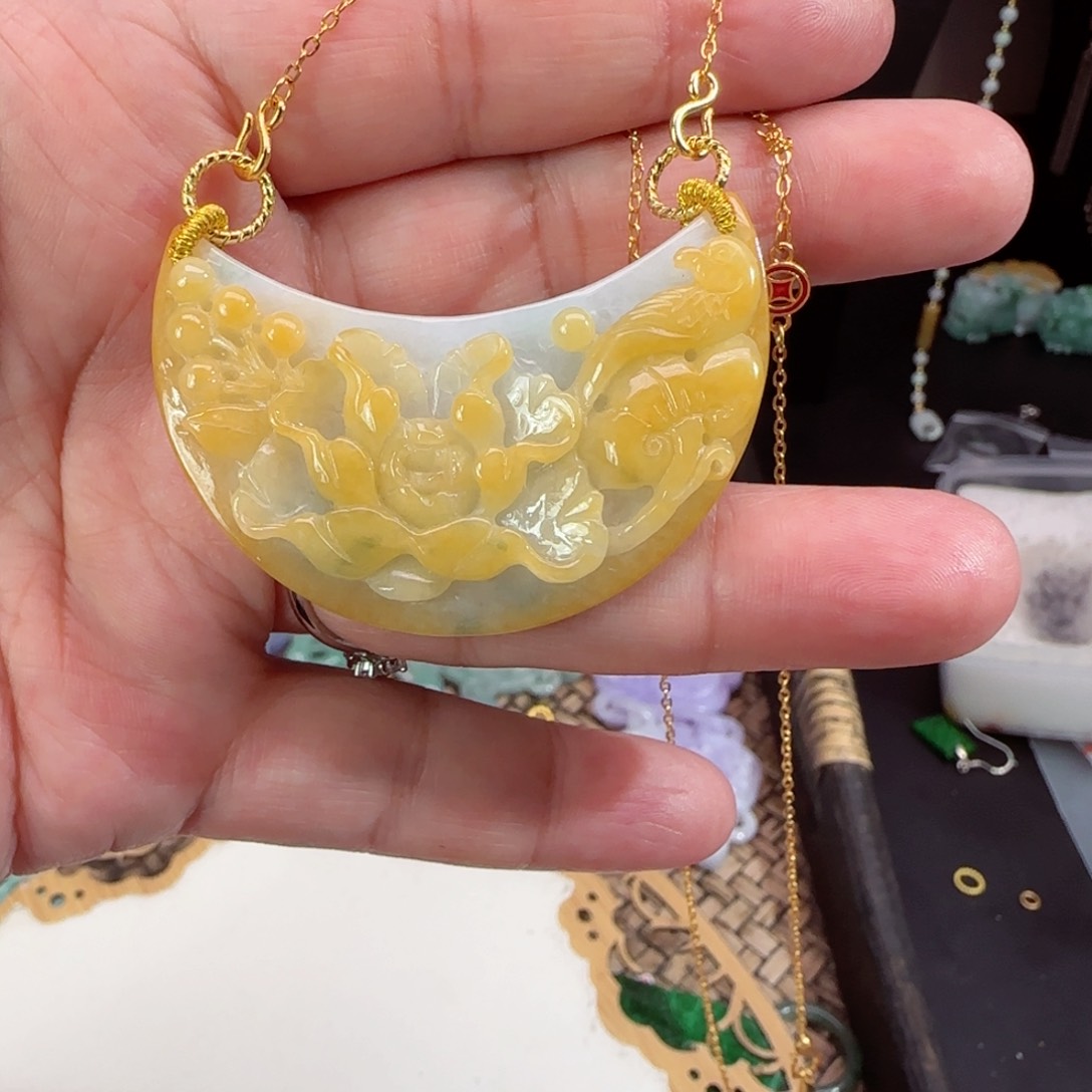 翡翠颈饰未镶嵌仿古