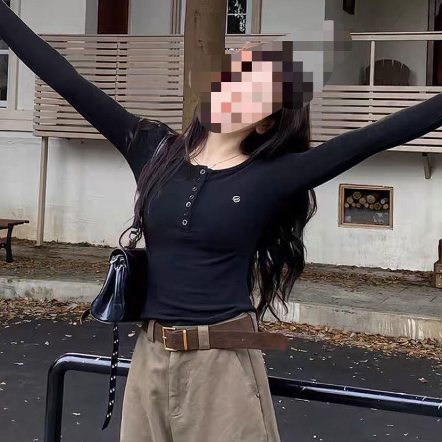 圆领纽扣长袖T恤女冬加绒修身显瘦打底衫气质上衣
