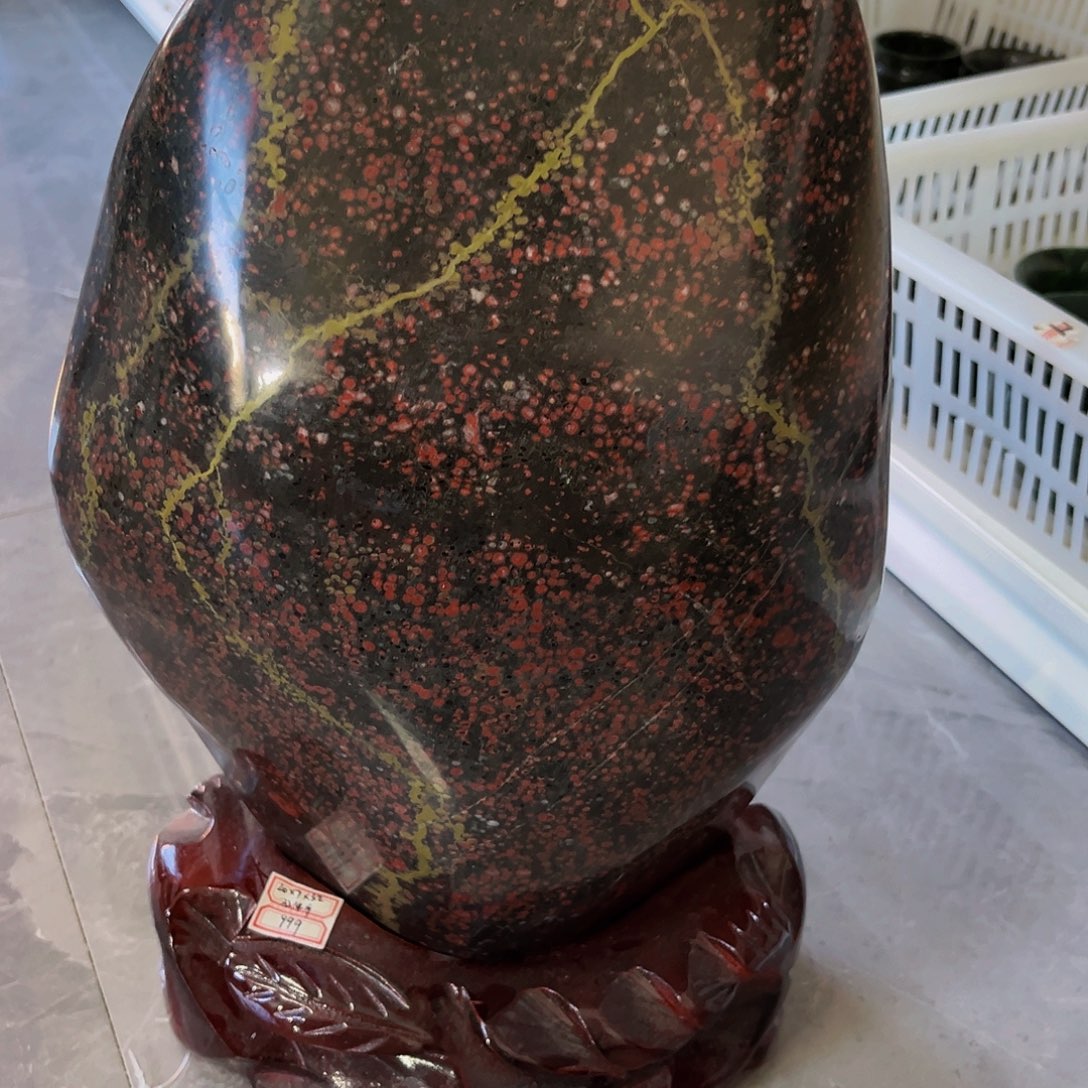 大***光梅花石安山玉原石